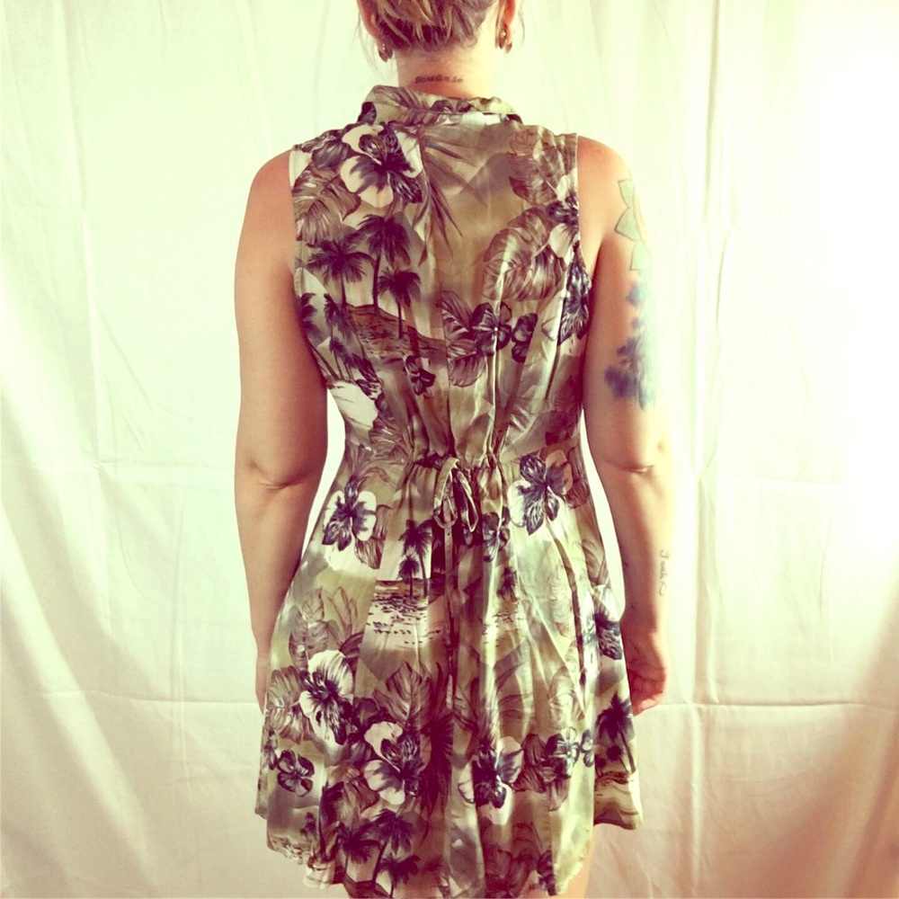 VINTAGE TEDDI Petite Nature Dress!